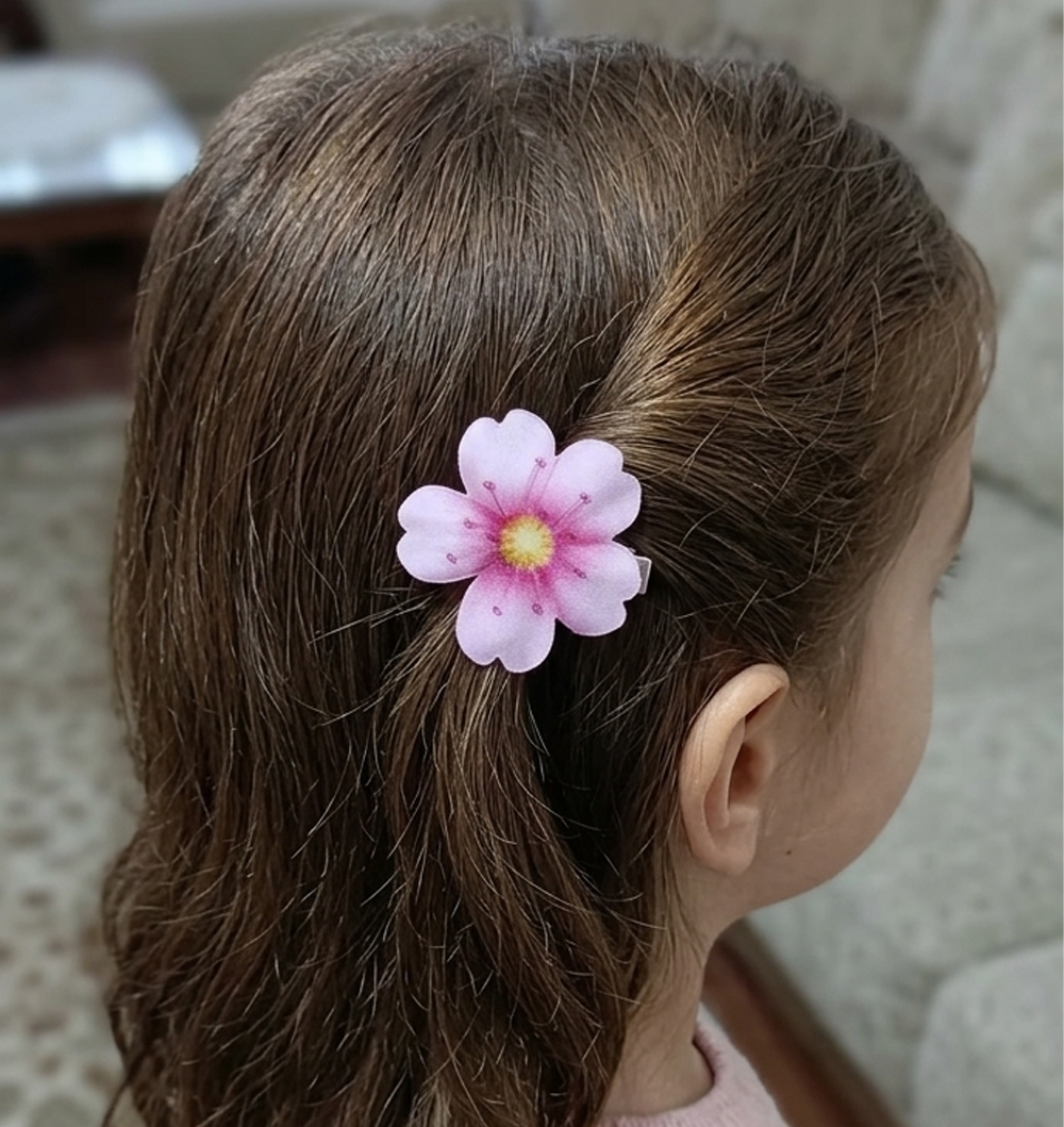 گیره مو مدل ایموجی گل صورتی